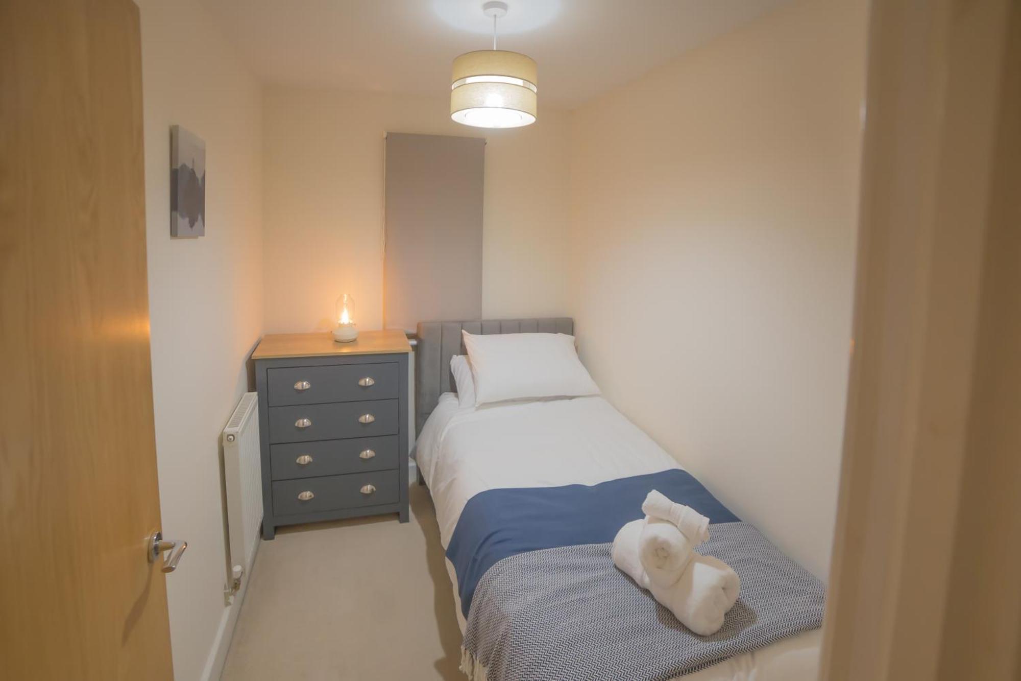 Merstham Sleeps9 Parking&Garage 17 Mins To Gatwick, 30 To London 빌라 외부 사진